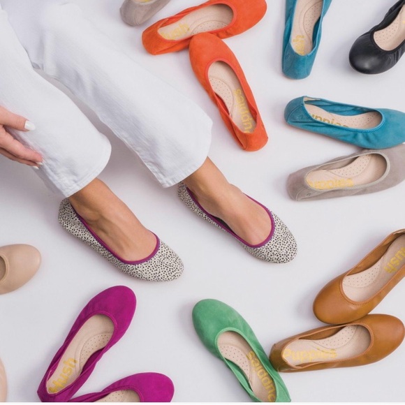 NWOB Hush Puppies chaste ballet flat in very berry pink suede size 6 - Picture 5 of 6